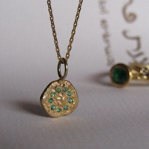 Gold Emerald necklace. 14 Karat Solid Yellow gold necklace,pendant with Emeralds